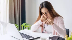 Göz Kapaklarında Ağırlık Uyku Hali (Mutlaka Okuyun)